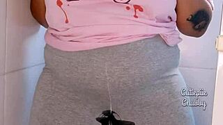 BBW Ebony Soaks Leggings in Hot Pee