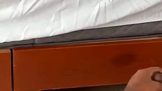 flaca morena shaking ass on gorda negra verga casual hookup!