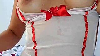 hermosa rubia tetona smokes while masturbating her huge ass and squirting pussy