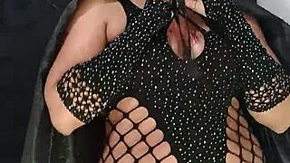 Curvy Latina Milf Allisonvega Masturbates Huge Ass In Sexy Halloween Lingerie!