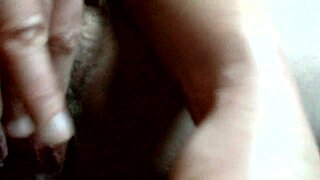 ky n20oooohhh my horny cousin fat pussy squirts from bottle fingering homemade