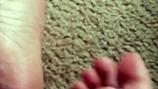 dawnskye1962 shrinks him tiny into foot creases fetish