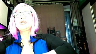 Slutwife Aimee's two wild broadcasting looks prank young and adult fans