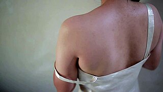 indo girl perfect body forced to finger pussy solo