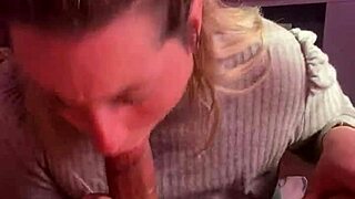 hermoso dia pa una chupada profunda con mi rubia y su boquita feliz acabada en tetas