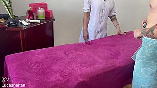 Relaxing massage turns into tantric handjob happy end