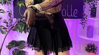 uhm i meant fishnets over nylons in club but damn these curves n heels got me...