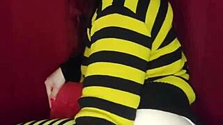 Stepsis heats up from nudes plugs ass for you