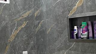 i shower naked in my new tub thanks to you punheteiros