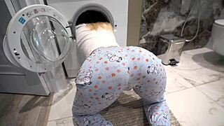 Stuck stepsis machine-fucked rough to creampie finish