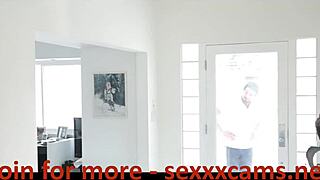 sexy webcam dancers grind hard in nightclub live show 2843479374934739