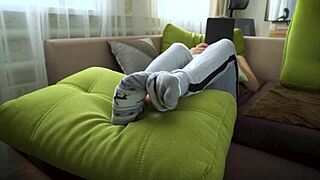 i cant stop teasing my wrinkled sexy feet in socks for you...