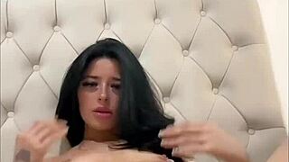 Horny American Coed Squirts Solo On Webcam