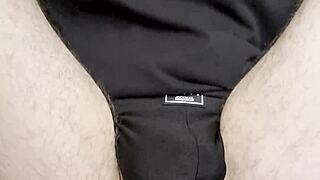 hey analaddict playing with huge buttplugs gaps ass