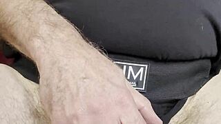 hey analaddict playing with huge buttplugs gaps ass