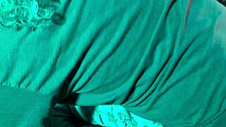 Dildo Massage Erupts!