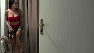 Imagine Hiring Elisa Sanches as Your Sexy Maid!