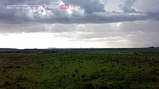 Essa novinha deepthroats monster cock cowgirl outdoor orgasm facial!