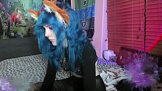 Babe twerks big ass live on cam fingering horny pussy till she cums hard