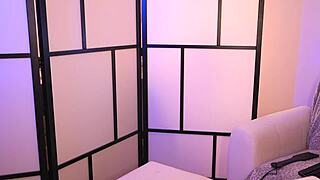 😍 sexy blonde babe 😘 shoves vibrator deep in wet pussy for everyone 👀