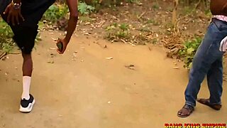 BBW close up bangs stepmom in bathroom with splashing water