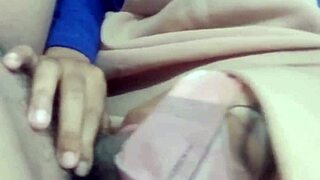 Indonesian hijab wife sucks cock and takes cum 😘