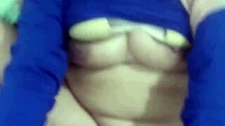 Indonesian hijab wife sucks cock and takes cum 😘