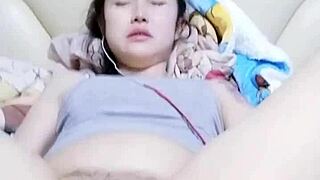 machine pounds my pussy till endless squirting orgasms overwhelm me