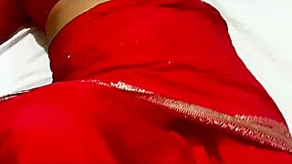 man this desi aunty moans so loud getting fucked hard by young boy at home
