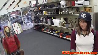 Look at this pawnshop babe rimming ass and sucking cock!