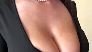 big milky natural tits slut milf in black dress 😍🔥
