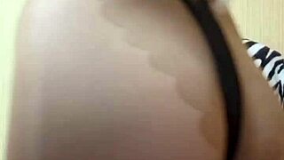 holy shit! big ass mistress elza koms demands your worship now!