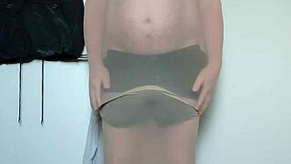 i tried carmen's full body nylons and feet fetish feels insanely arousing somehow