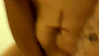 latina slut seductively chupando pico de pana carzuva style blowjob