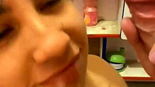 latina slut seductively chupando pico de pana carzuva style blowjob