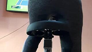 I didn't interrupt workout peed my gym leggings