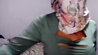 Hijab Wife's Silent Niqab Masturbation Explodes In Real Squirt!