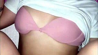 i'm fuckin' this skinny latina in shorts missionary then doggystyle creampie... damn!