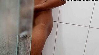 João pounds skinny baianinha raw on lap bareback creampie explosion