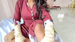 Hot Indian Teacher Rides Boyfriend's Monster Cock Doggystyle Cowgirl Outdoor Till Hardcore Creampie