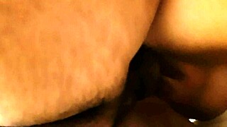 hey starting to penetrate my virgin friend nice and slow 😏