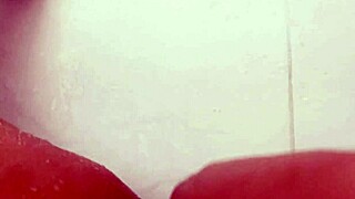 omg i love fingerin my juicy shaved pussy lips every mornin before work gets me squirtin so wet