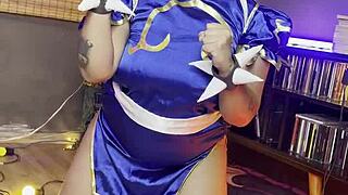 thick chun-li cosplay girl poses her huge curves in backstage photoshoot making of