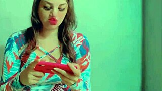 Gamer Girl Surrenders Pussy to Boyfriend During Free Fire