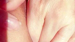 venezolana wants money but sucks cock first