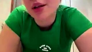 Teen gets real orgasm close up creampie