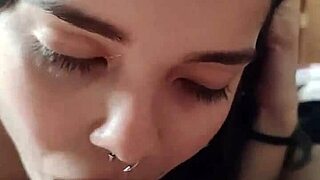 A Carinha Da White Moon Querendo Chupar Meu Pau Pela Manha