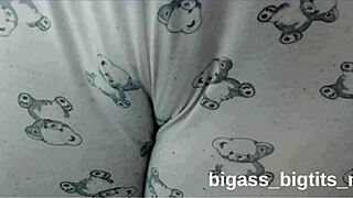 watch this curvy latina rub her camel toe in pajamas