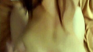 Hermosa jovencita colombiana es follada duro en Medellin