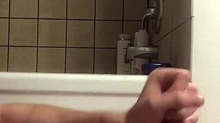 Solo sesh before the shower